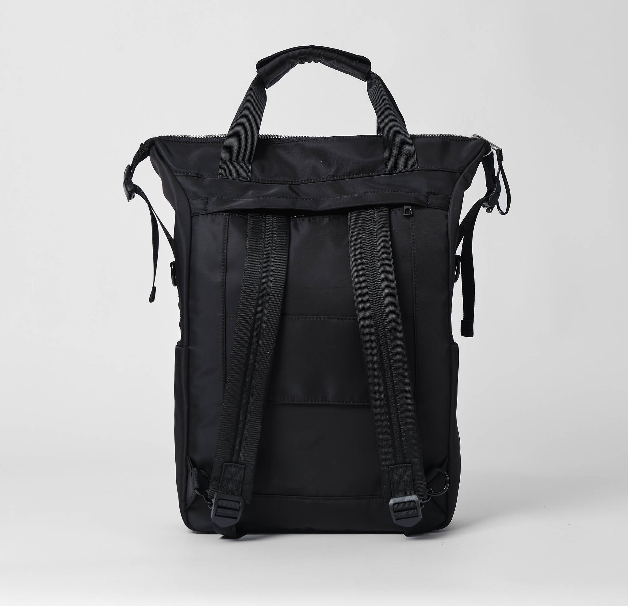 Backpack - Black - James Ay