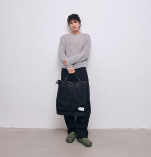 Tote bag - Black - James Ay - Model