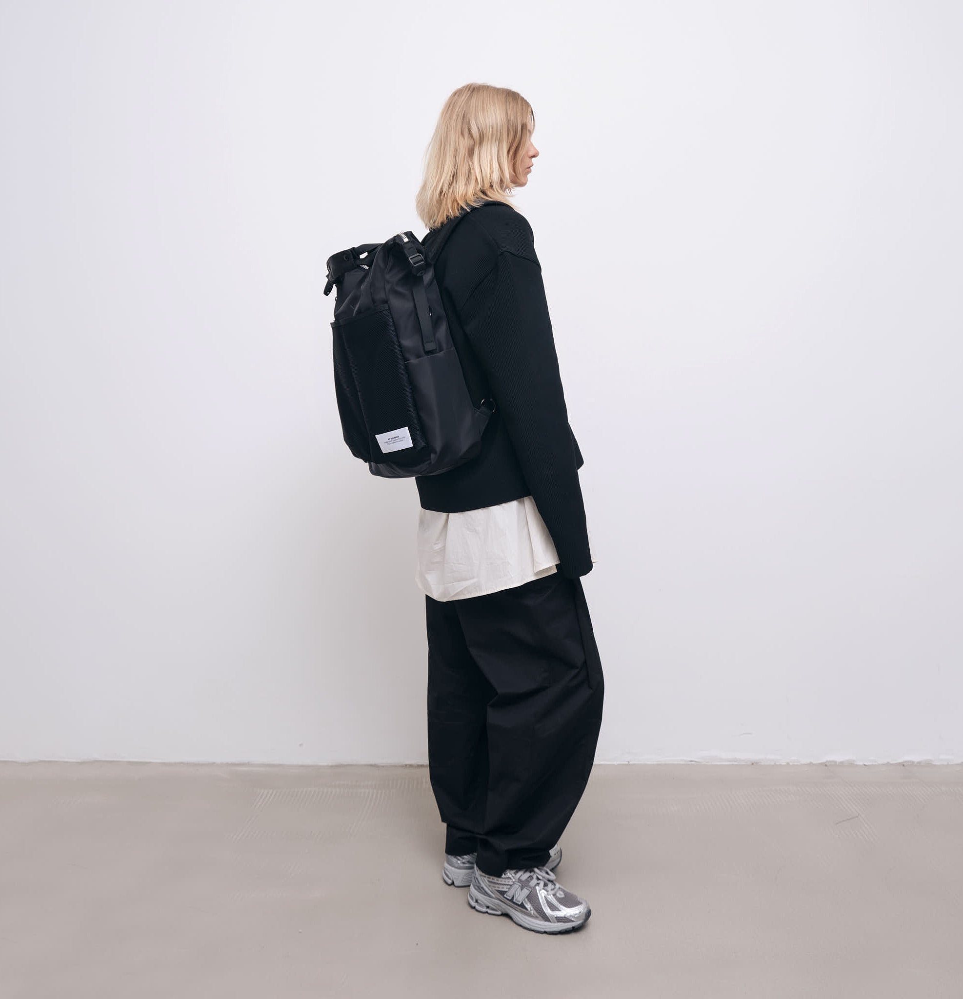 Backpack - Black - James Ay