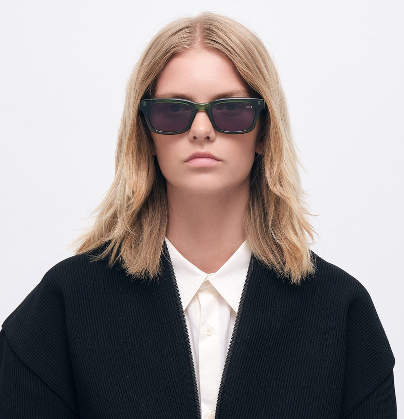 Savage - Transparent forest green - James Ay - Model