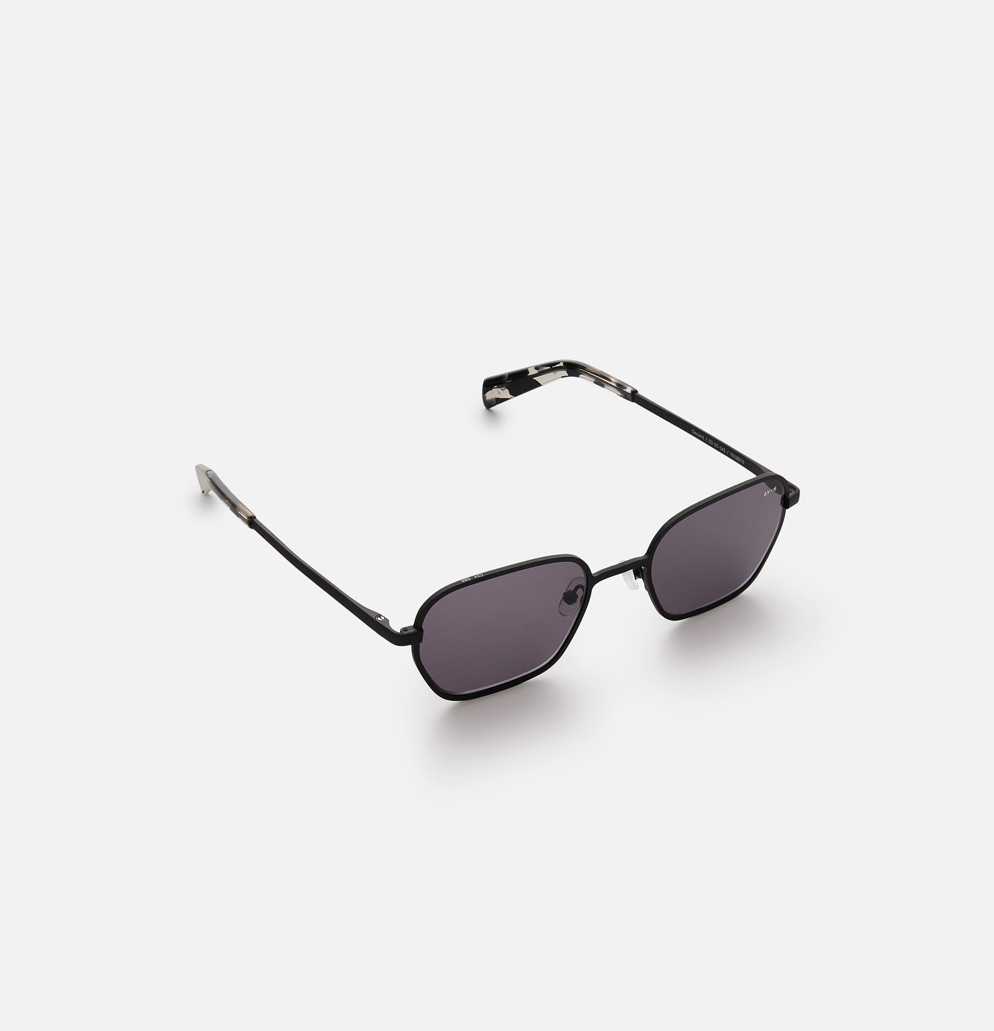 Decent - Matte black - James Ay