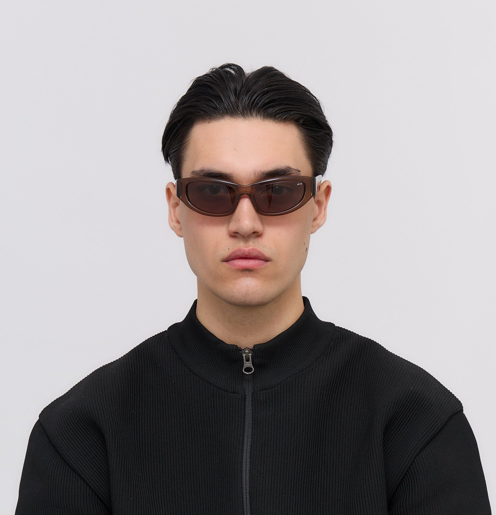 Pam - Transparent coffee brown - James Ay