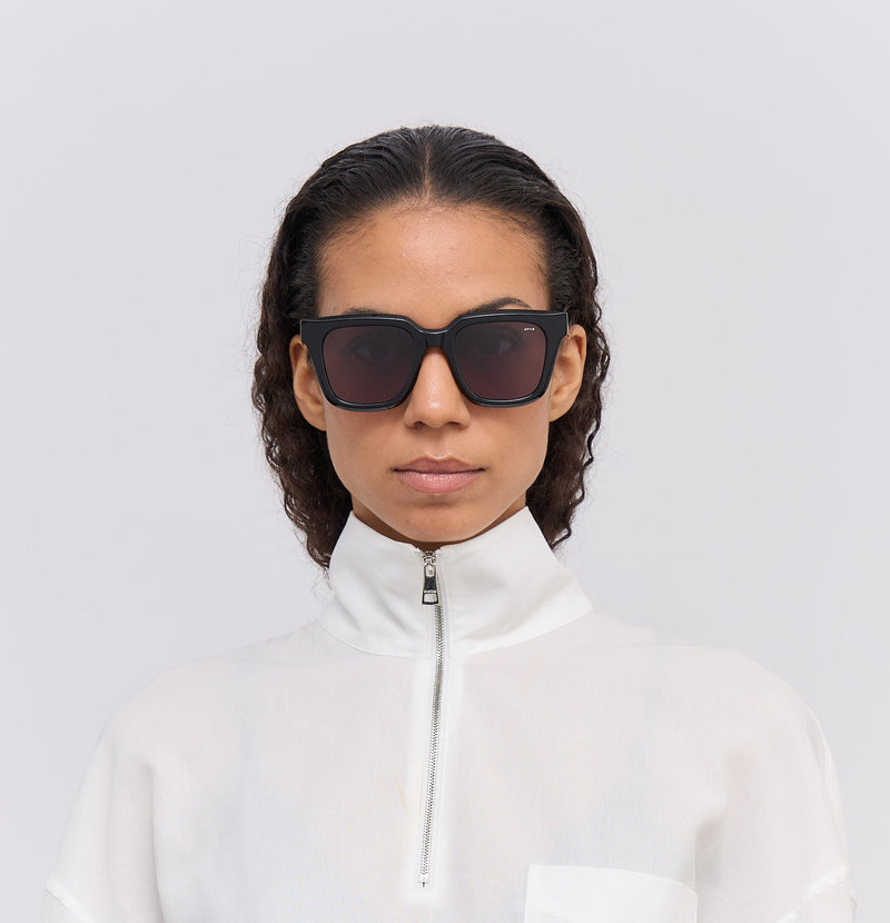 Ruben - Black - James Ay - Model