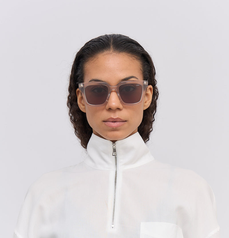 Ruben - Transparent sand - James Ay - Model